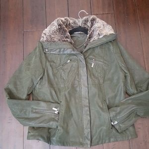 Jou jou juniors olive colored jacket w/ fur collar